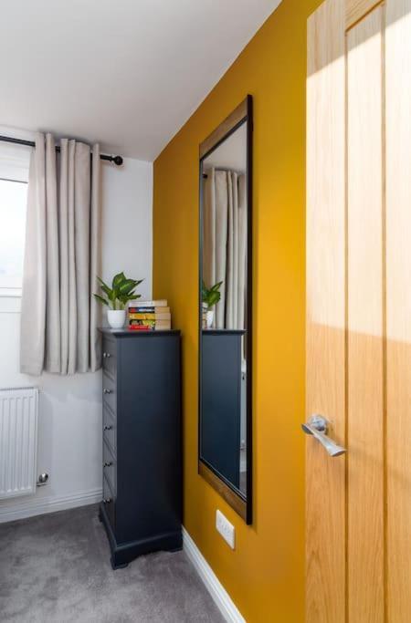 The Stylish 3-Bedroom Maisonette Retreat Stirling Extérieur photo
