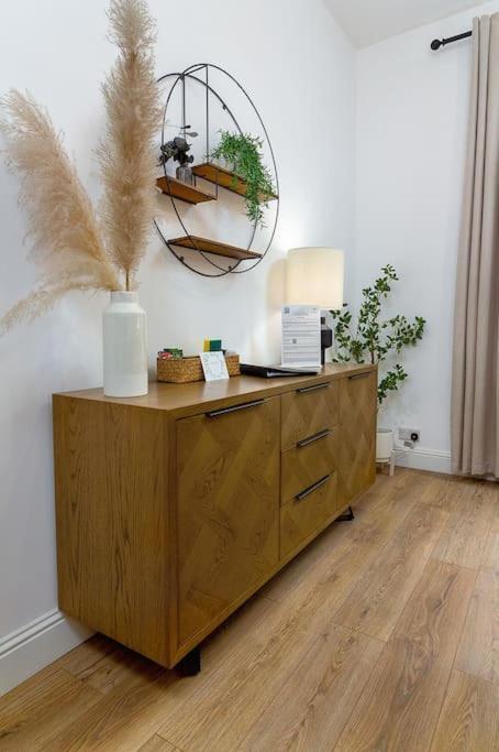 The Stylish 3-Bedroom Maisonette Retreat Stirling Extérieur photo