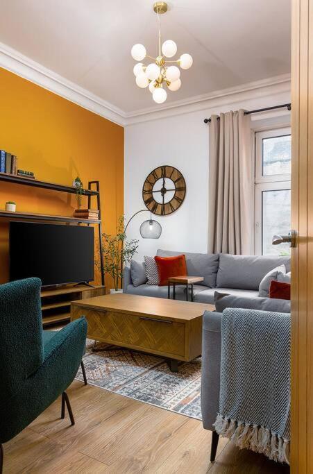 The Stylish 3-Bedroom Maisonette Retreat Stirling Extérieur photo